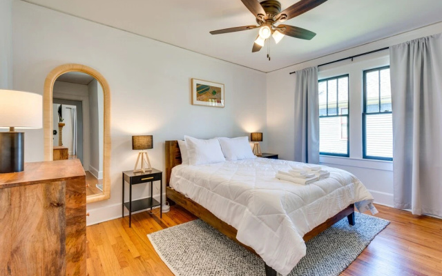 photo 5 of Updated Atlanta Getaway w/ Yard ~ 5 Mi to Downtown