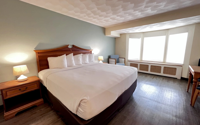 photo 3 of Atlantic Beach Hotel and Suites Newport