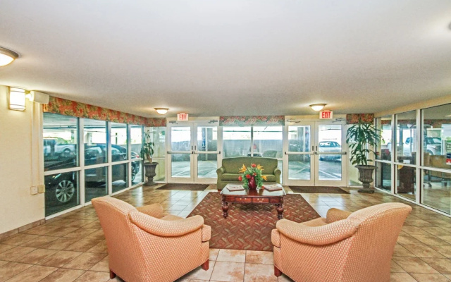 photo 2 of Bahama Sands by Condo-World
