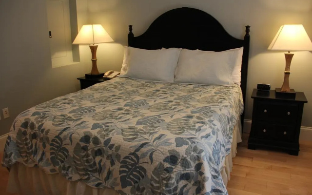 photo 3 of Atlantic House Inn