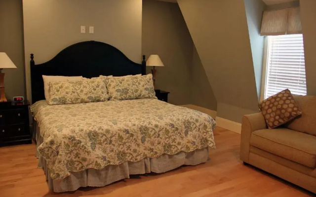 photo 4 of Atlantic House Inn