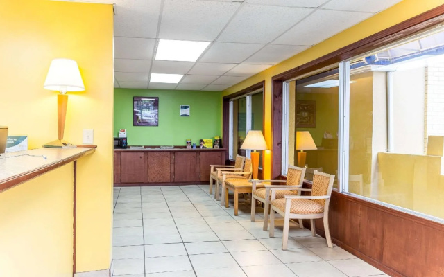 photo 3 of Atlantic Paradise Inn & Suites