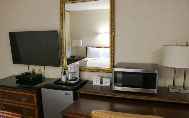 photo 4 of Atlas Motor Lodge