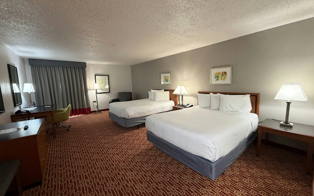 photo 3 of Atrium Hotel and Suites DFW Airport South