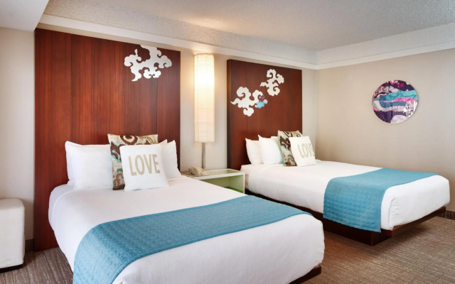photo 5 of Atrium Hotel at Orange County Airport
