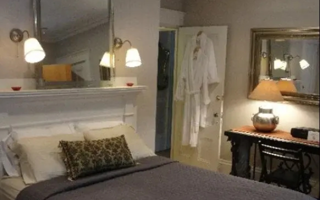 photo 2 of Auberge Gladstone