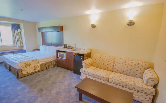 photo 3 of Auburn Travelodge Inn and Suites