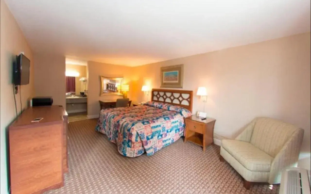 photo 3 of Audubon Inn