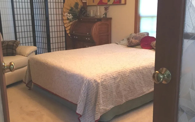 photo 2 of Aunt Louise's Secret