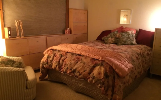 photo 3 of Aunt Louise's Secret