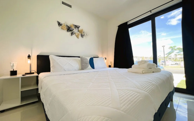 photo 5 of Lovely Wonderlux House 5BR by FL Keys MIA Marina