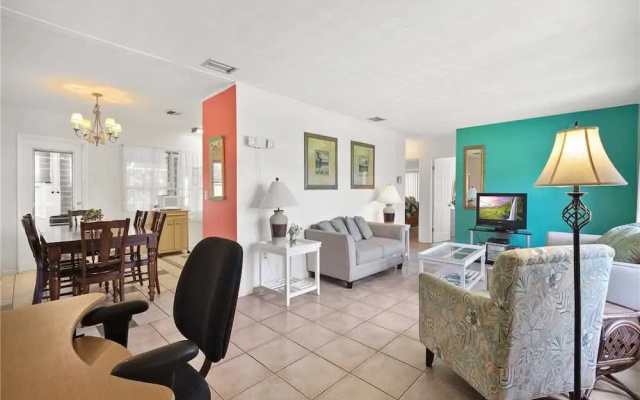 photo 4 of Aurora Seabreeze - Three Bedroom Home