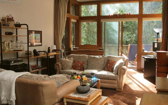 photo 3 of Avalon Bed and Breakfast
