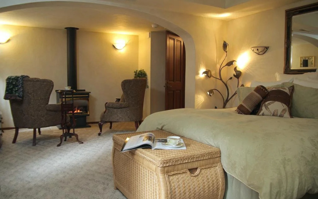 photo 4 of Avalon Bed and Breakfast