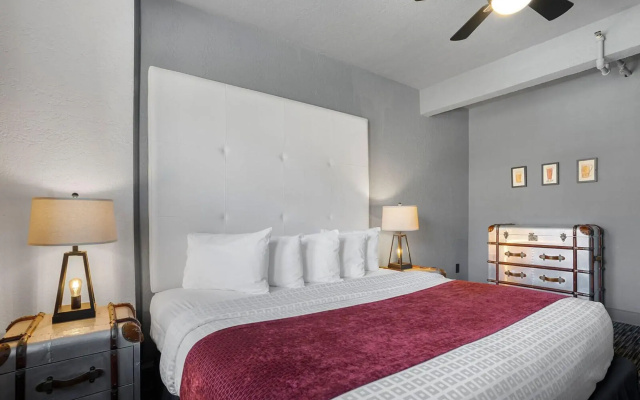 photo 4 of Avalon Hotel Downtown St. Petersburg