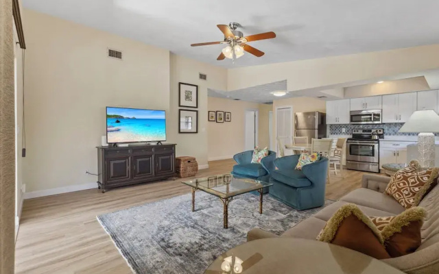 photo 3 of Avanti Vacation Rental, Relaxing 3-BR Retreat with Private Pool Minutes from Vanderbilt Beach and Delnor-Wiggins State Park. Enjoy Southern Exposure, BBQ Area, and Pet-Friendly Comfort