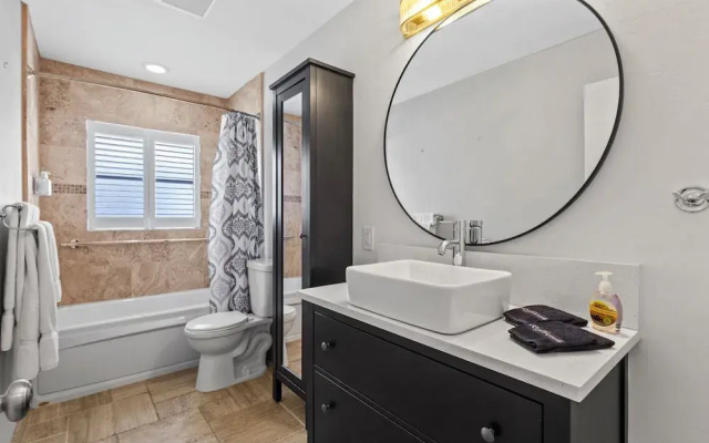 photo 5 of Avanti Vacation Rental, Relaxing 3-BR Retreat with Private Pool Minutes from Vanderbilt Beach and Delnor-Wiggins State Park. Enjoy Southern Exposure, BBQ Area, and Pet-Friendly Comfort