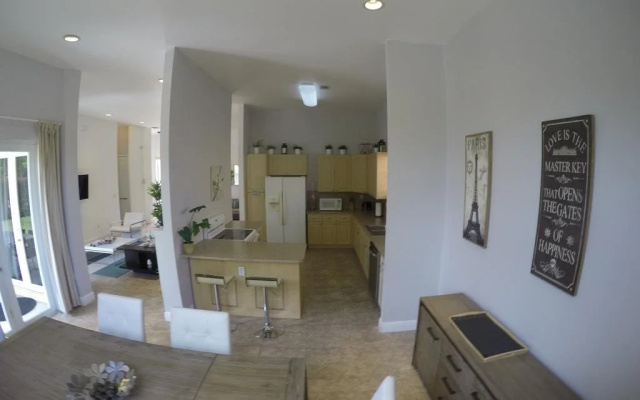 photo 2 of Aventura Home by Flatsaway