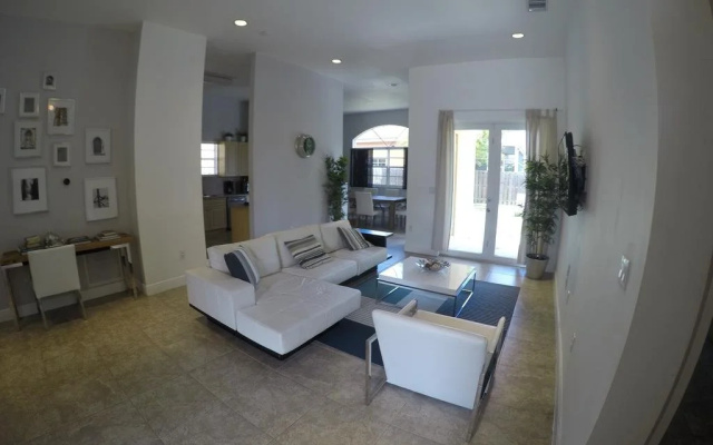 photo 4 of Aventura Home by Flatsaway