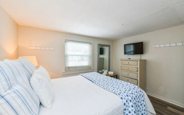 photo 3 of Avenue F #54471 - 1 Br Home