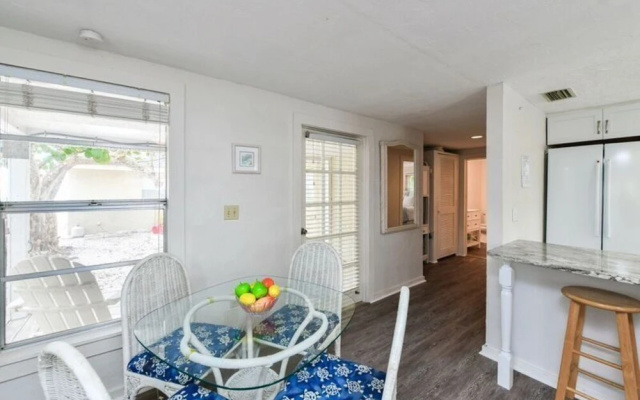 photo 4 of Avenue F #54471 - 1 Br Home