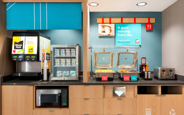 photo 4 of avid hotel Chicago O’Hare – Des Plaines