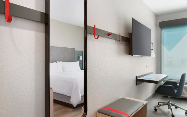 photo 5 of avid hotel Detroit Warren by IHG