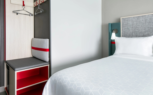 photo 5 of avid hotel Roseville - Minneapolis North by IHG