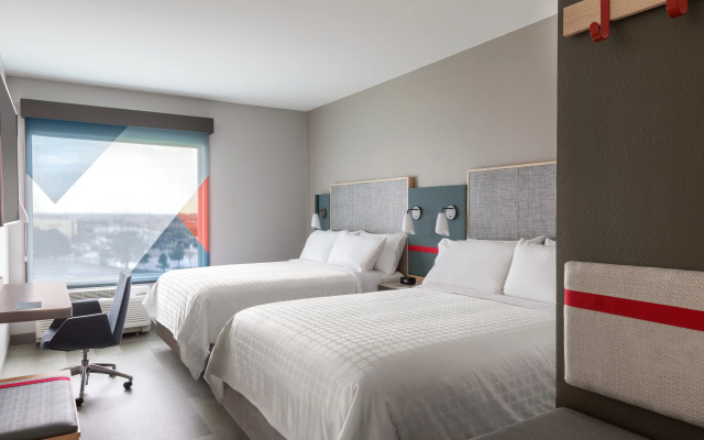 photo 3 of avid hotel Milwaukee West Waukesha by IHG