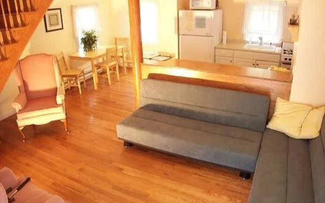 photo 5 of Avon Manor Cottage at 322