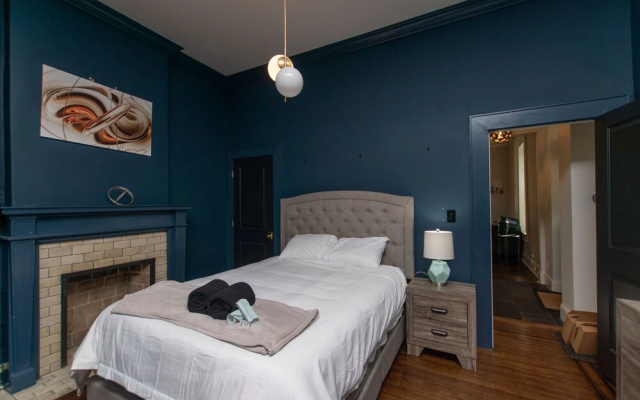 photo 3 of Award Winning 4 BR in Old Louisville