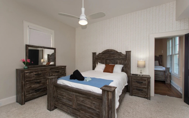 photo 4 of Award Winning 4 BR in Old Louisville