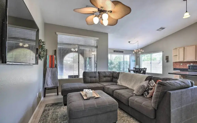 photo 2 of Beautiful Backyard: Comfortable Phoenix Getaway!