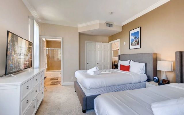 photo 5 of Awesome Beverly Hills A+ Penthouse Unit Across From Cedars Sinai! (BW-5)