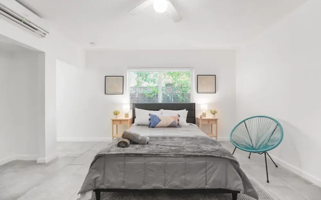 photo 2 of Awesome Studio 15 min from The Beach