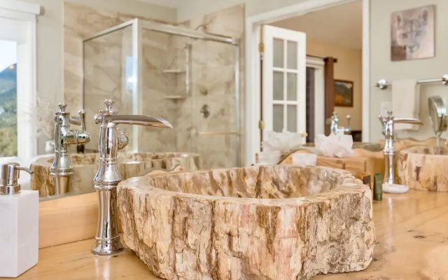 photo 5 of Awestruck Luxury Vacation  At Windcliff 3 Bedroom Home by RedAwning