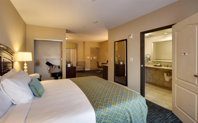 photo 4 of Ayres Hotel & Spa Mission Viejo – Lake Forest