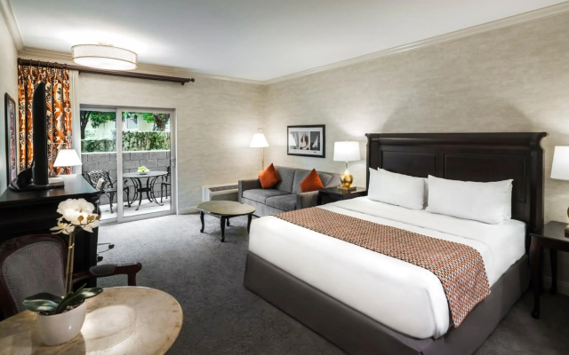 photo 5 of Ayres Hotel Costa Mesa/Newport Beach