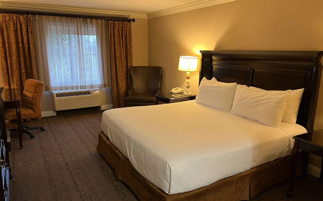 photo 3 of Best Western Ontario Mills Mall