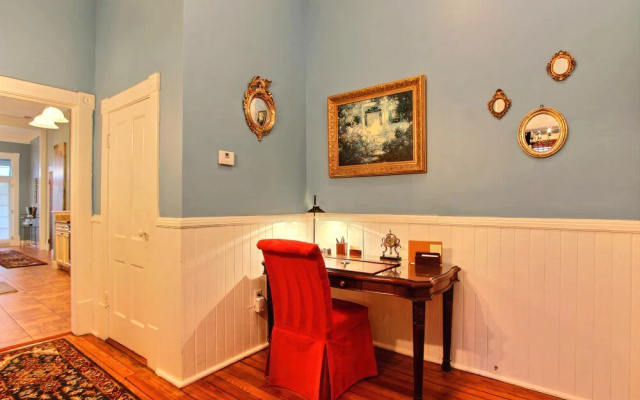 photo 5 of Azure Suite