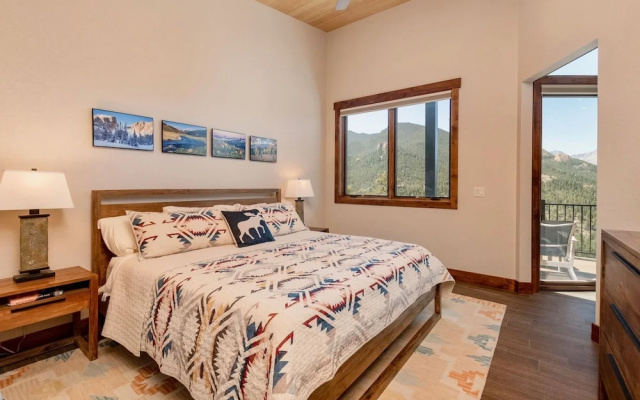 photo 5 of Azure Vista Vacation Home At Windcliff 3 Bedroom Home by Redawning