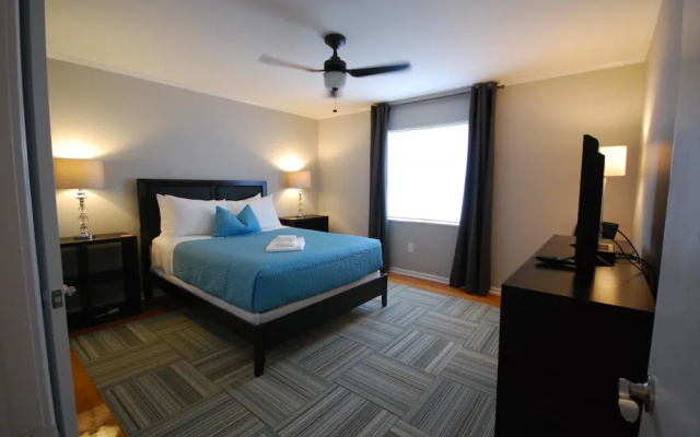 photo 3 of B1bj Great Value Serviced Condo in Quiet Neighborhood