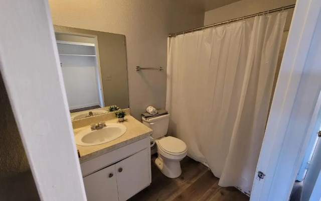 photo 4 of (B27) Cozy & Serene Private LA Studio