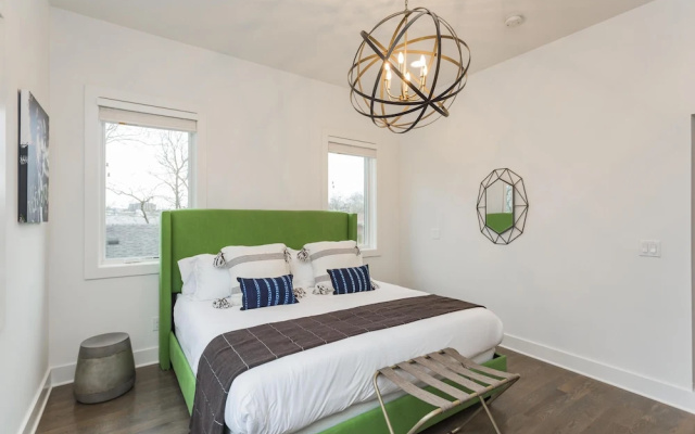 photo 3 of Bach Plex Sleep up to 48! Downtown Views & Tons of Outdoor Space!