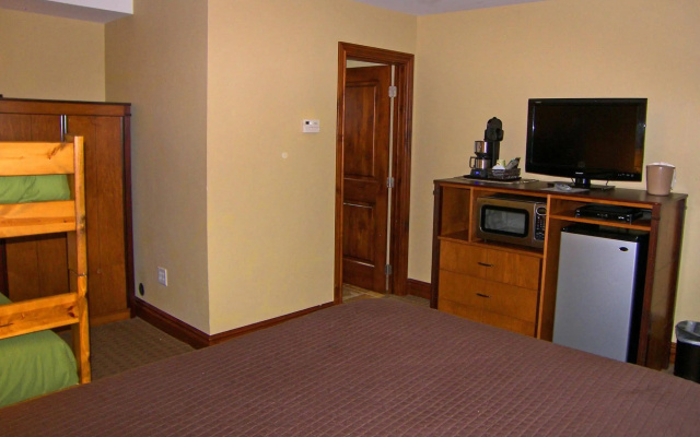 photo 2 of BackCountry Inn