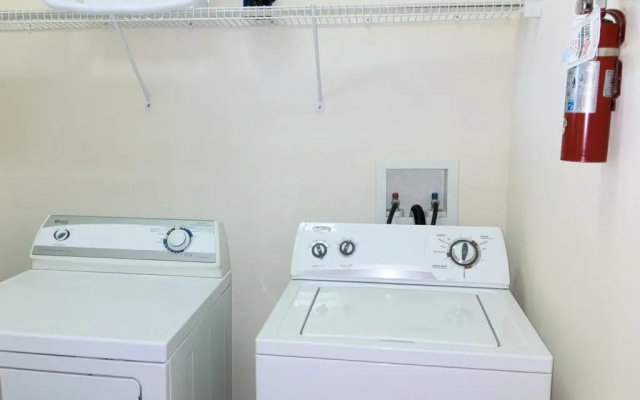 photo 2 of Bahama Bay third floor unit perfect location, Davenport, US