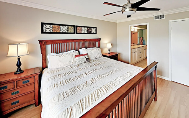 photo 3 of Bahia del Mar Condo Unit 128 2 Bedrooms 2 Bathrooms Condo