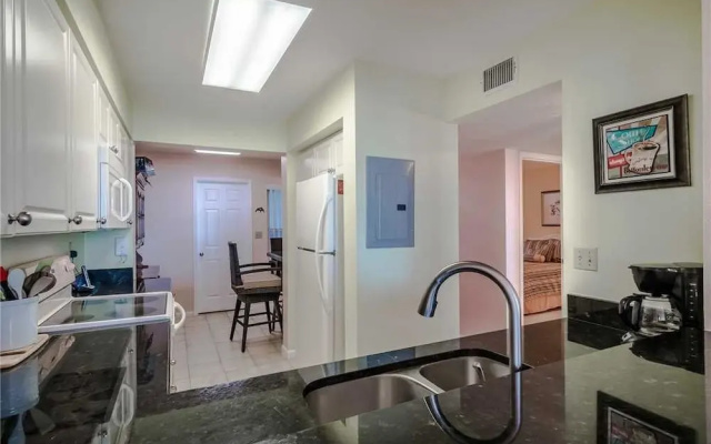 photo 2 of Bahia Vista 11237 - Two Bedroom Condo