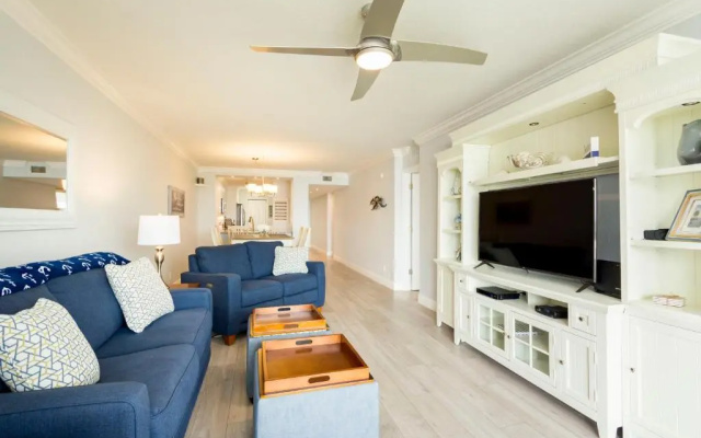 photo 4 of Bahia Vista 11-337, 2 Bedrooms, Views, Heated Pool, Sleeps 6