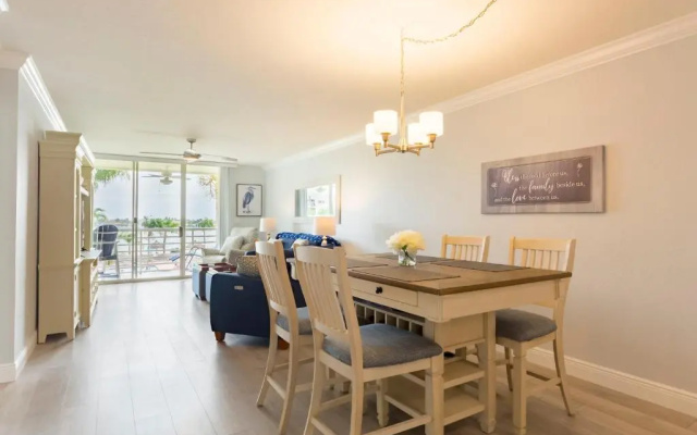 photo 5 of Bahia Vista 11-337, 2 Bedrooms, Views, Heated Pool, Sleeps 6
